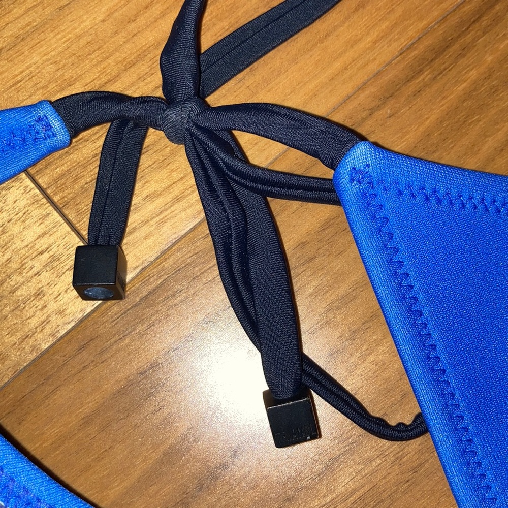 Triangle Bottoms Small - Picture 3 of 3